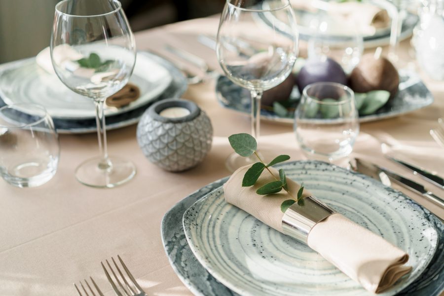 luxury-table-setting-for-dining-in-pastel-colors-close-up.jpg